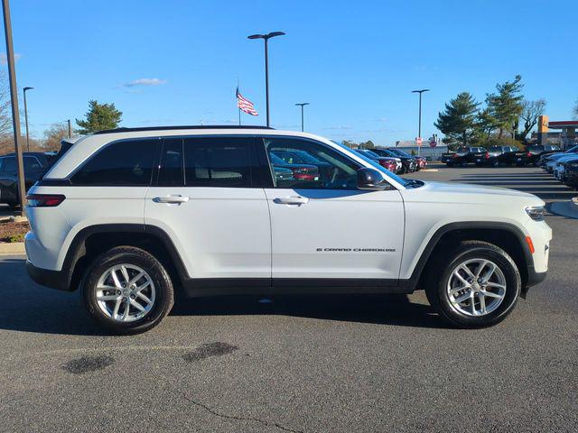 2025 Jeep Grand Cherokee GRAND CHEROKEE LAREDO X 4X4