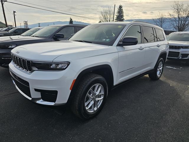 2025 Jeep Grand Cherokee GRAND CHEROKEE L LAREDO X 4X4