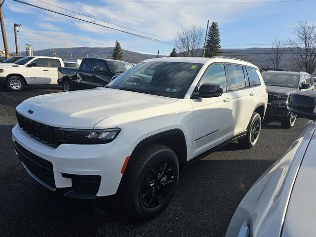 2025 Jeep Grand Cherokee GRAND CHEROKEE L ALTITUDE X 4X4 2025 Jeep Grand Cherokee GRAND CHEROKEE L ALTITUDE X 4X4