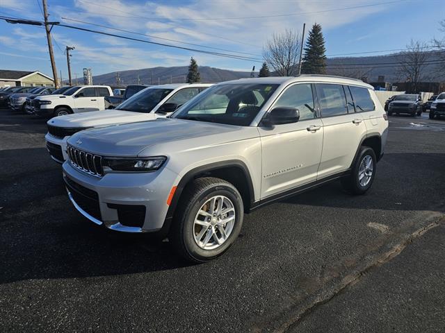 2025 Jeep Grand Cherokee GRAND CHEROKEE L LAREDO X 4X4