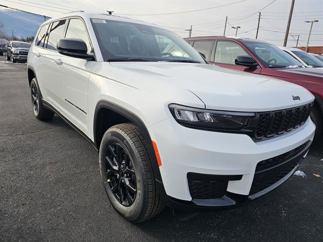 2025 Jeep Grand Cherokee GRAND CHEROKEE L ALTITUDE X 4X4