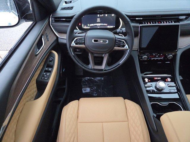 2025 Jeep Grand Cherokee GRAND CHEROKEE SUMMIT 4X4 2025 Jeep Grand Cherokee GRAND CHEROKEE SUMMIT 4X4