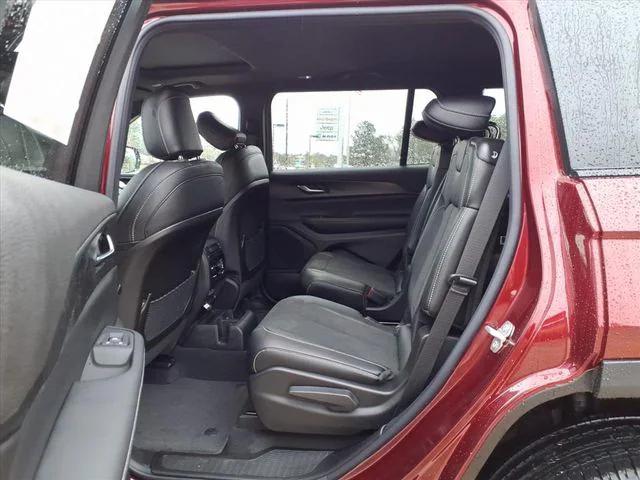 2025 Jeep Grand Cherokee Altitude X 4x4