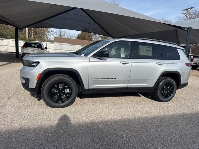 2025 Jeep Grand Cherokee GRAND CHEROKEE L ALTITUDE X 4X2