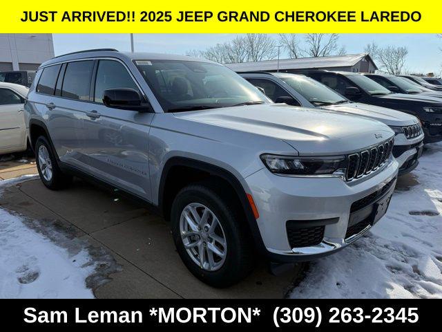 2025 Jeep Grand Cherokee GRAND CHEROKEE L LAREDO X 4X4