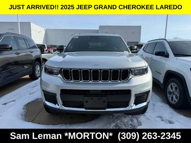 2025 Jeep Grand Cherokee GRAND CHEROKEE L LAREDO X 4X4