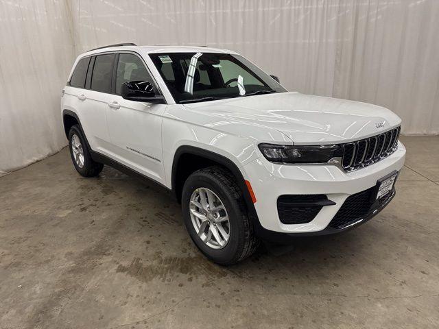 2025 Jeep Grand Cherokee GRAND CHEROKEE LAREDO X 4X4 2025 Jeep Grand Cherokee GRAND CHEROKEE LAREDO X 4X4
