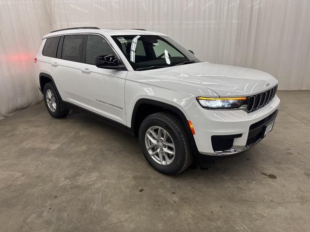 2025 Jeep Grand Cherokee GRAND CHEROKEE L LAREDO X 4X4