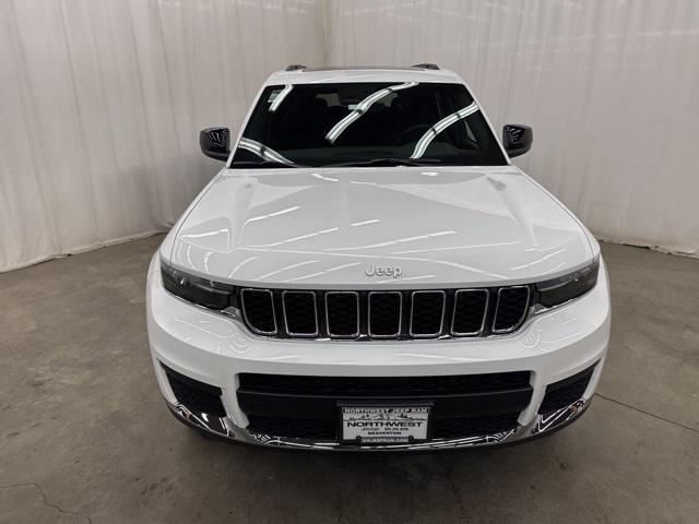 2025 Jeep Grand Cherokee GRAND CHEROKEE L LAREDO X 4X4