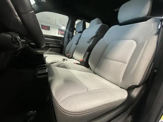 2023 Ram 1500 Big Horn Crew Cab 4x4 5'7" Box