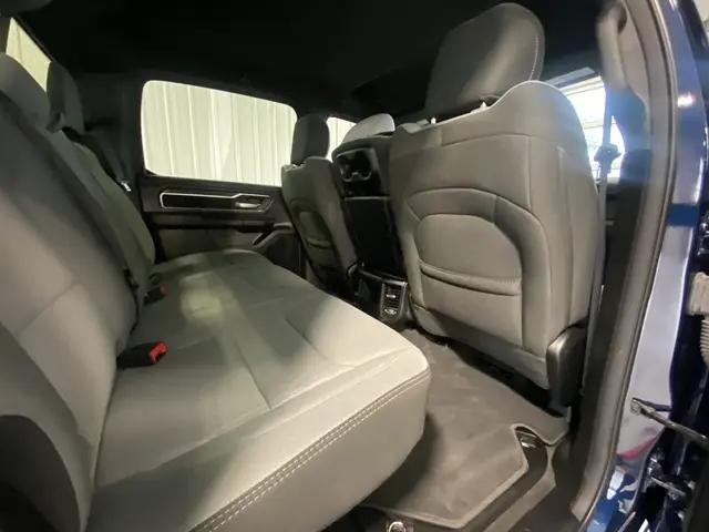 2023 Ram 1500 Big Horn Crew Cab 4x4 5'7" Box