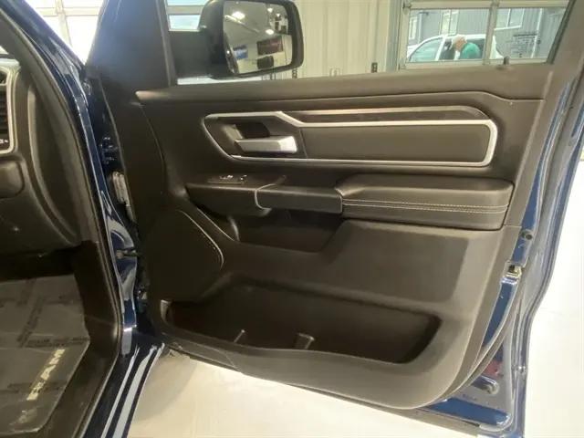 2023 Ram 1500 Big Horn Crew Cab 4x4 5'7" Box
