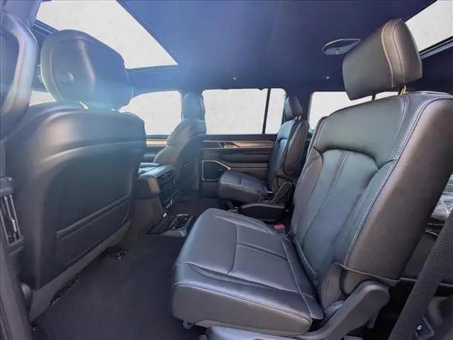 2026 Jeep Grand Wagoneer Limited Reserve 4x4