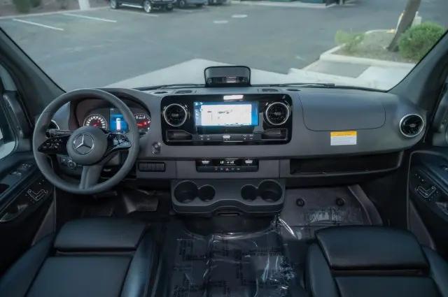 2026 Mercedes-Benz Sprinter 2500 Standard Roof 4-Cyl Diesel HO