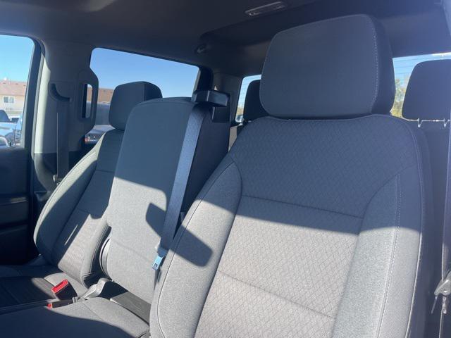 2022 Chevrolet Silverado 1500 4WD Crew Cab Standard Bed RST