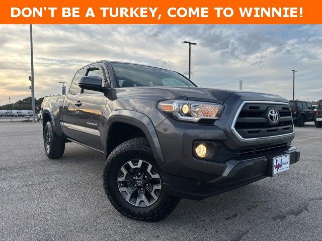 2017 Toyota Tacoma SR5 V6 2017 Toyota Tacoma SR5 V6