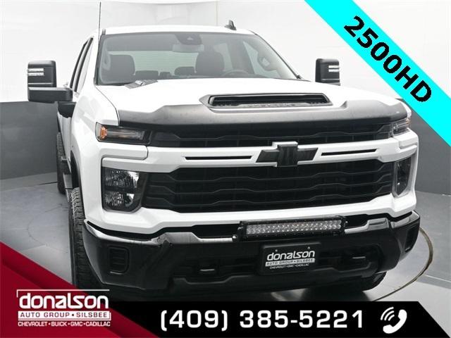 2024 Chevrolet Silverado 2500HD 4WD Crew Cab Standard Bed Custom