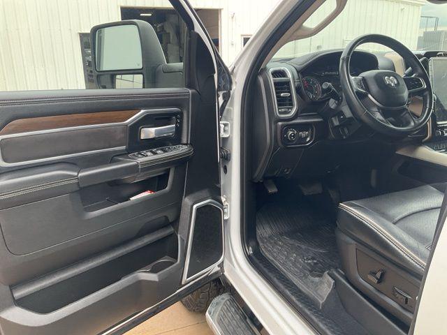 2023 RAM 2500 Laramie Crew Cab 4x4 64 Box 2023 RAM 2500 Laramie Crew Cab 4x4 64 Box