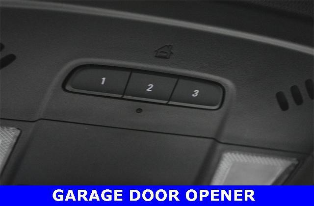 2023 Chevrolet Traverse AWD LT Leather