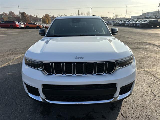 2024 Jeep Grand Cherokee L Laredo 4x4