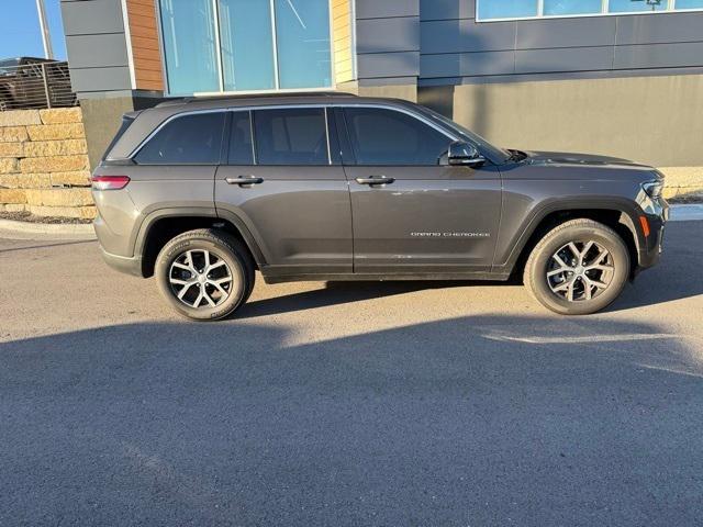 2025 Jeep Grand Cherokee Limited 4x4 2025 Jeep Grand Cherokee Limited 4x4