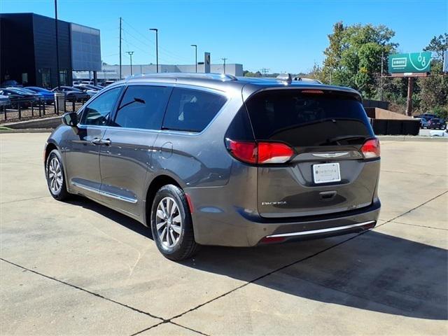 2020 Chrysler Pacifica Touring L Plus