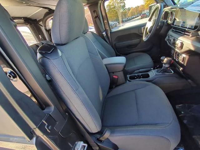 New 2026 Granite Crystal Metallic Clear-Coat Exterior Paint Jeep Sport image 28