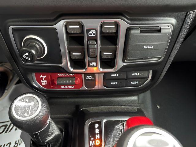 2024 Jeep Gladiator Sport