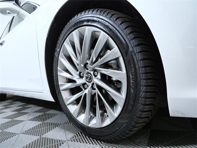 2022 Lexus ES 350 Ultra Luxury