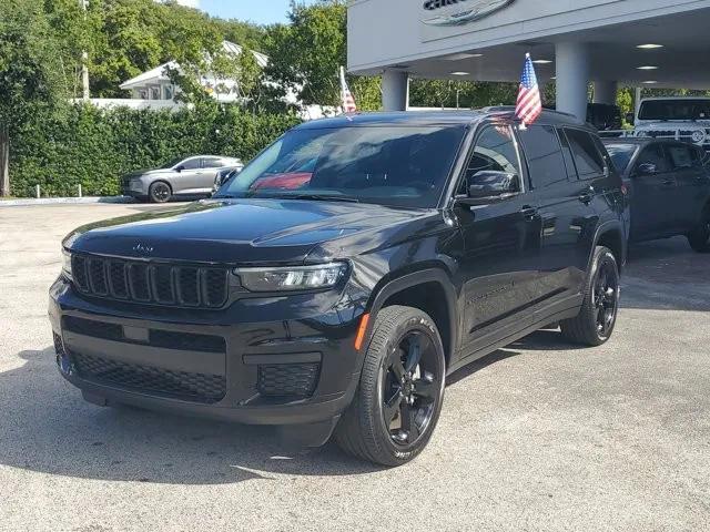 2023 Jeep Grand Cherokee L Altitude X 4x4