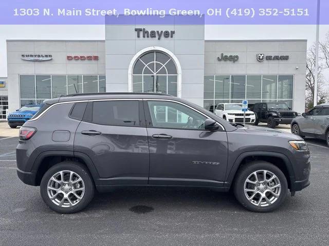 2024 Jeep Compass Latitude Lux FWD 2024 Jeep Compass Latitude Lux FWD
