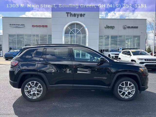 2024 Jeep Compass Latitude Lux FWD 2024 Jeep Compass Latitude Lux FWD