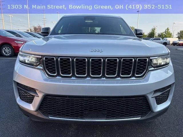 2024 Jeep Grand Cherokee Laredo X 4x4 2024 Jeep Grand Cherokee Laredo X 4x4