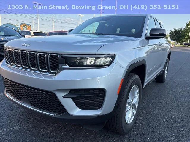 2024 Jeep Grand Cherokee Laredo X 4x4 2024 Jeep Grand Cherokee Laredo X 4x4
