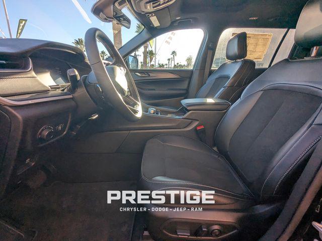 2025 Jeep Grand Cherokee GRAND CHEROKEE L ALTITUDE X 4X4 2025 Jeep Grand Cherokee GRAND CHEROKEE L ALTITUDE X 4X4