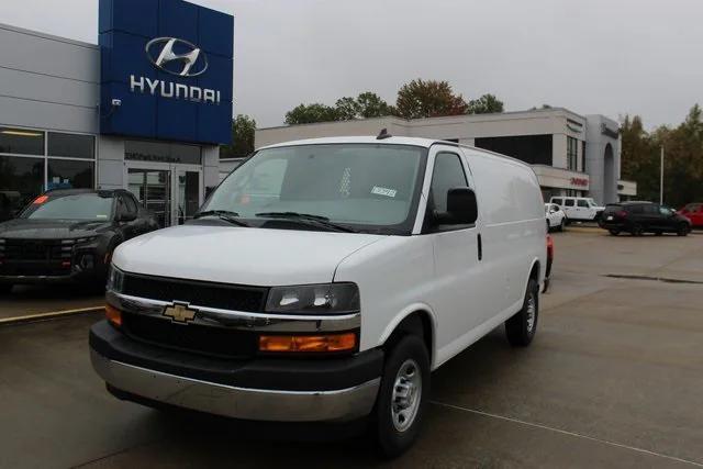 2023 Chevrolet Express Cargo RWD 2500 Regular Wheelbase WT 2023 Chevrolet Express Cargo RWD 2500 Regular Wheelbase WT