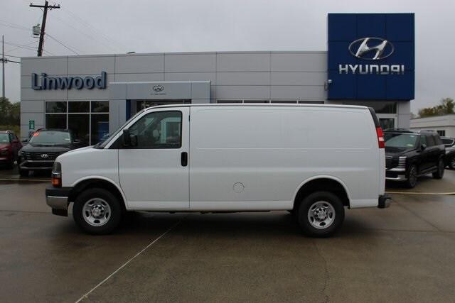 2023 Chevrolet Express Cargo RWD 2500 Regular Wheelbase WT 2023 Chevrolet Express Cargo RWD 2500 Regular Wheelbase WT