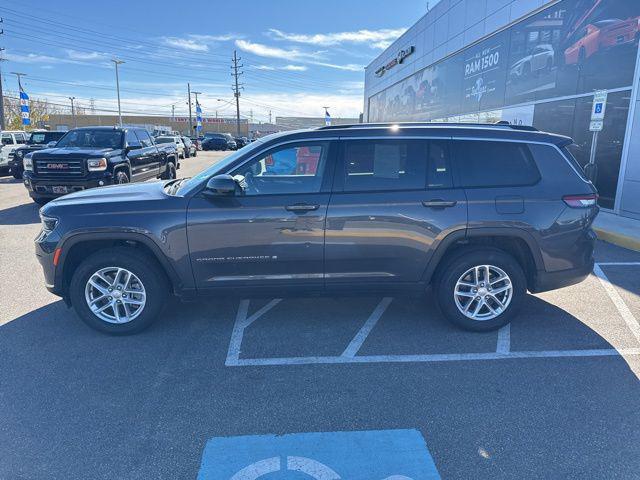 2021 Jeep Grand Cherokee L Laredo 4x4 2021 Jeep Grand Cherokee L Laredo 4x4