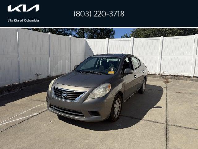 2013 Nissan Versa 1.6 SV 2013 Nissan Versa 1.6 SV