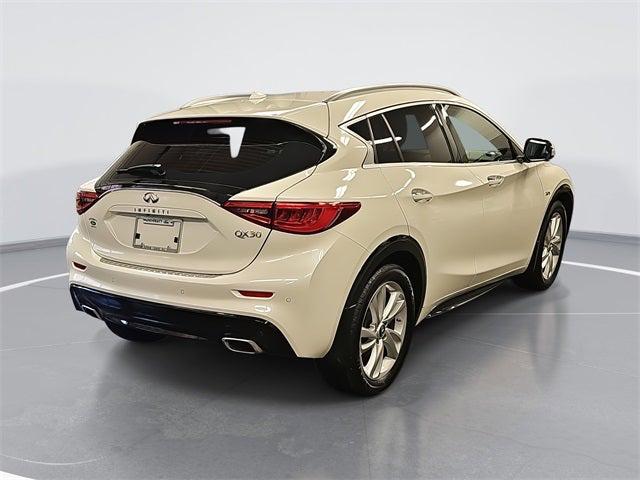 2018 INFINITI QX30 ESSENTIAL 2018 INFINITI QX30 ESSENTIAL