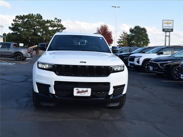 2023 Jeep Grand Cherokee L Altitude 4x4