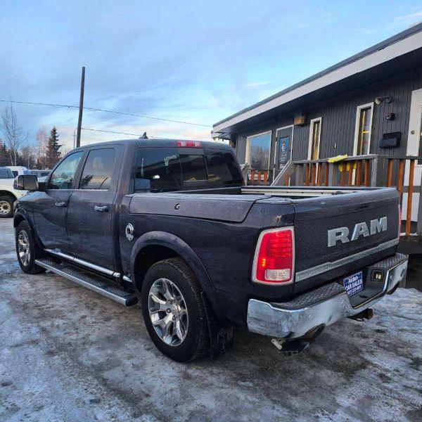 2017 Ram 1500 Limited Crew Cab 4x4 5'7" Box