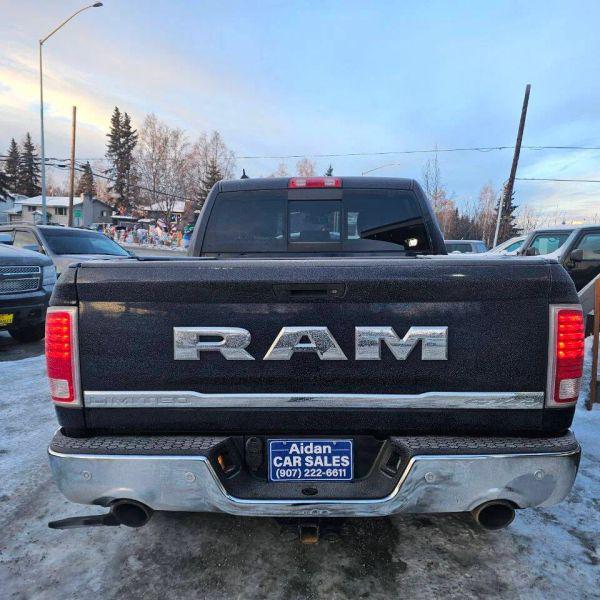 2017 Ram 1500 Limited Crew Cab 4x4 5'7" Box