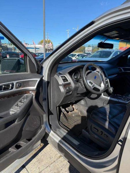2011 Ford Explorer Limited