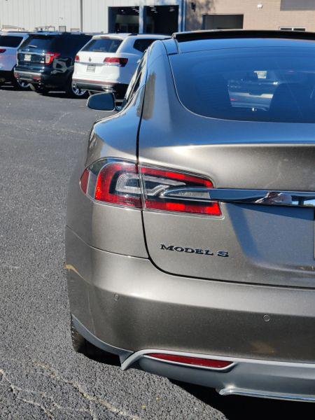 2015 Tesla Model S 85D