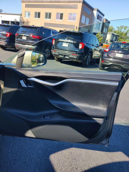 2015 Tesla Model S 85D