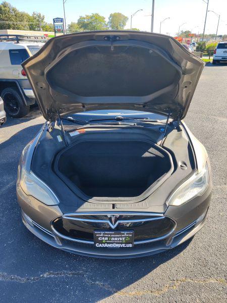 2015 Tesla Model S 85D