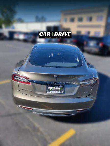 2015 Tesla Model S 85D