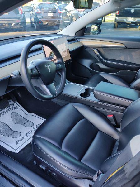 2022 Tesla Model 3 Rear-Wheel Drive