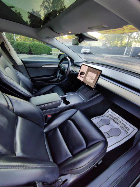 2022 Tesla Model 3 Rear-Wheel Drive